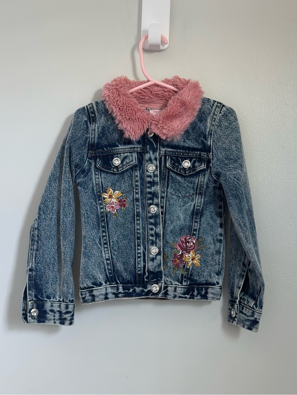 Little Lass Girls 4T Denim Jacket Faux Fur Collar Floral Embroidered